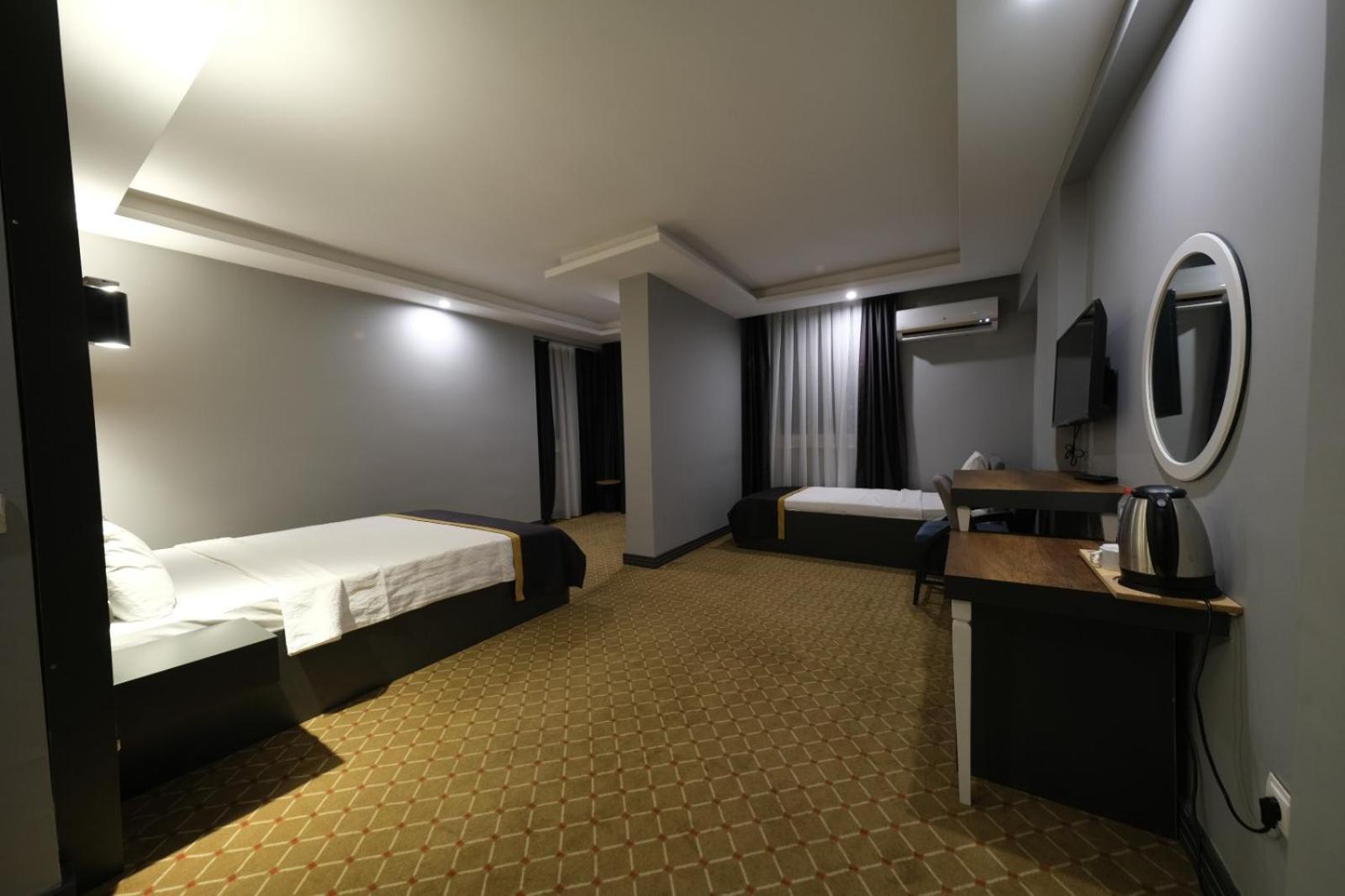 Eniza Hotel Mersin  Exterior photo