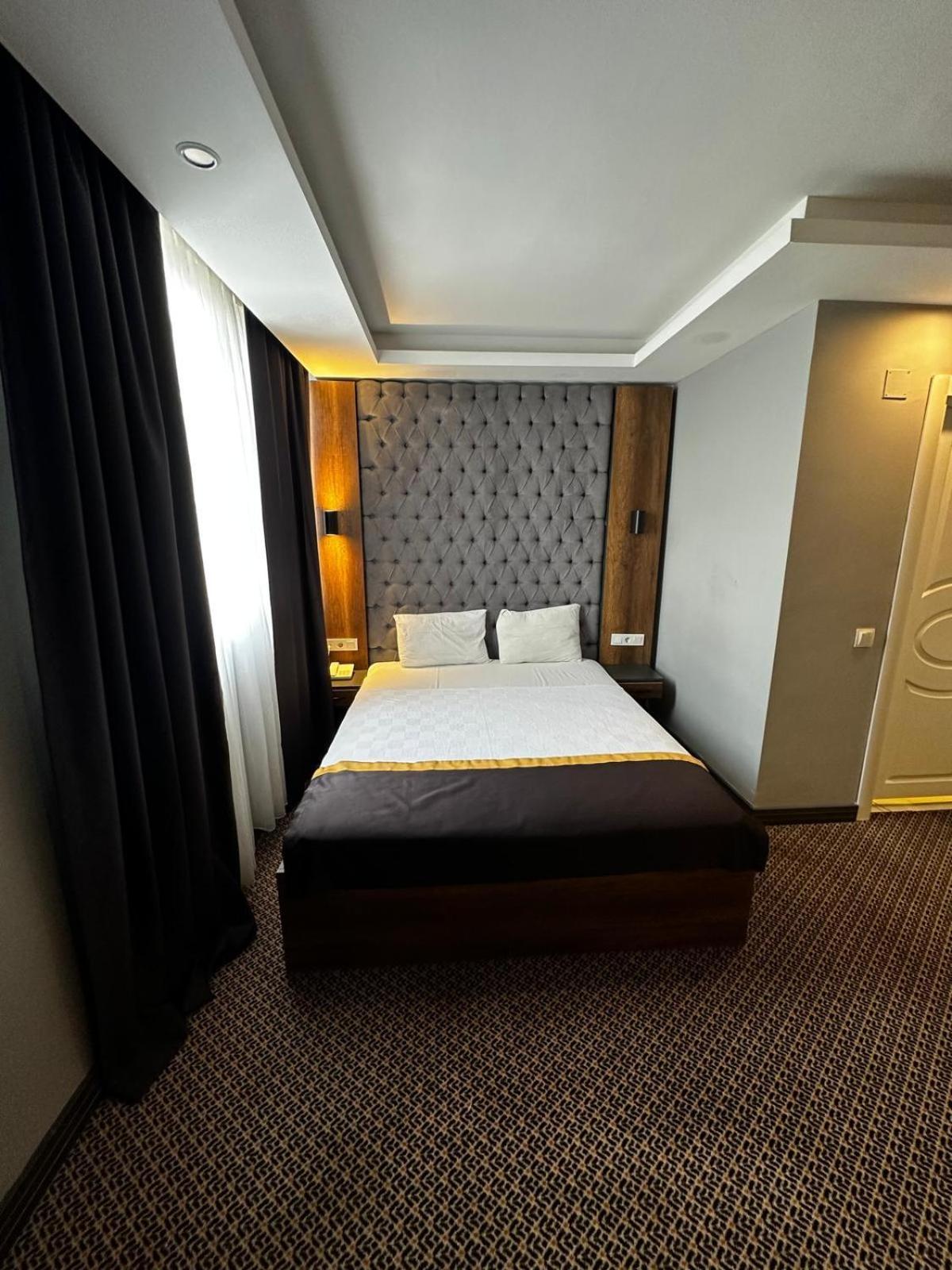 Eniza Hotel Mersin  Exterior photo